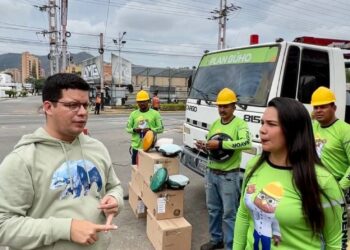 Alcalde Fuenmayor inspeccionó trabajos de semaforización en la avenida Andrés Eloy Blanco de Valencia
