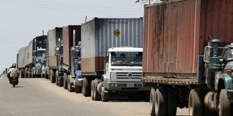 Costos de los fletes y suministro de combustible complican situación de las empresas de transporte de carga