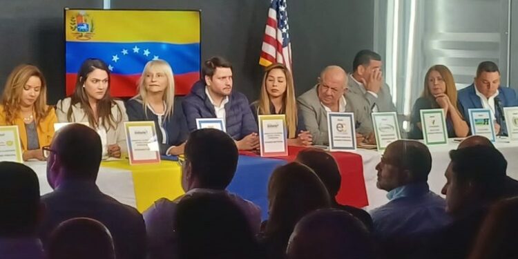 Se juramentó el Capítulo Estados Unidos de la Plataforma Unitaria Democrática en Miami