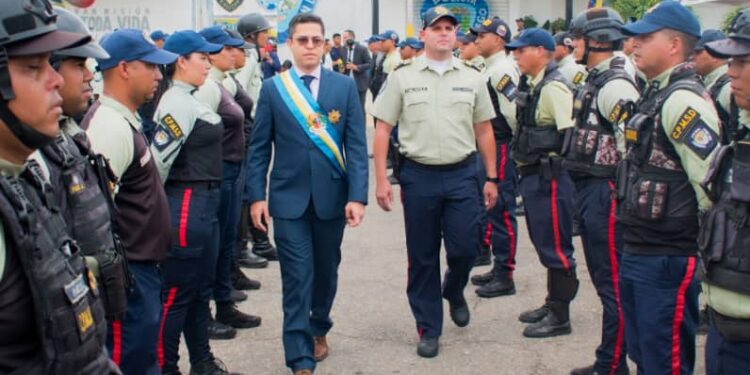 Alcaldía de San Diego retoma control de la Policía Municipal