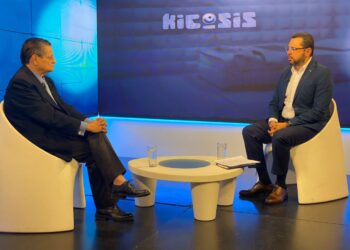 Ecarri: «Guaidó fue víctima de sí mismo y de una oposición igual de guisera que el PSUV»