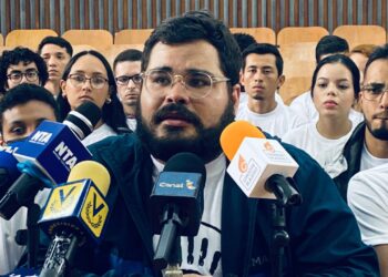 Universitarios exigen que diálogo internacional incluya garantías electorales para dos millones de jóvenes no inscritos en el RE