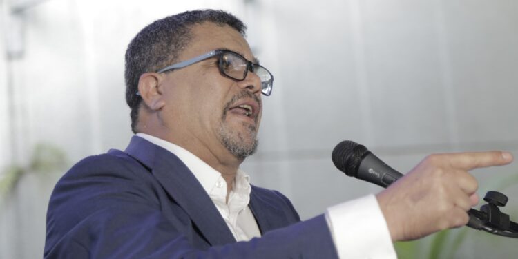 Benjamín Rausseo superó el número de firmas exigidas por la Comisión Nacional de Primaria