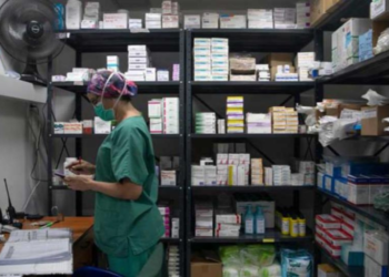 Mercado farmacéutico venezolano cayó un 9 % hasta febrero
