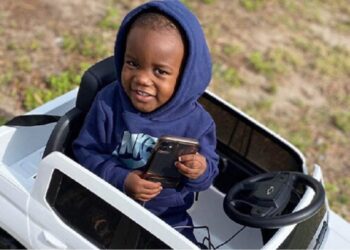 Hallan el cuerpo de un niño desaparecido en Florida en la boca de un caimán