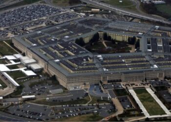 Joven detenido por filtrar documentos secretos del Pentágono comparecerá en un tribunal de Estados Unidos