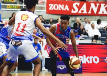 Trotamundos remontó en el último cuarto para ganar 87-80 frente a Llaneros