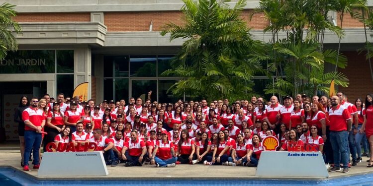 Disbattery Lubricantes SA finalizó con éxito su tercera convención anual de ventas