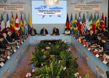 Conferencia internacional apunta a tres claves para enfrentar la crisis venezolana