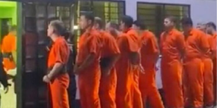 Aumentan a 44 los detenidos por presunta trama de corrupción según el Ministerio Público