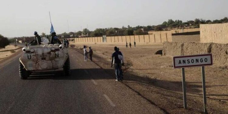 Cuatro muertos en ataque contra convoy humanitario gubernamental en Mali