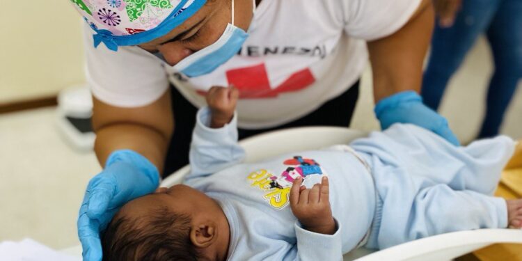Cruz Roja Valencia continúa campaña “Juntos por tu salud” con jornadas de consultas en comunidades vulnerables