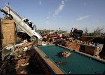 Tornados en EE UU: Van 29 fallecidos con miles de casas destrozadas