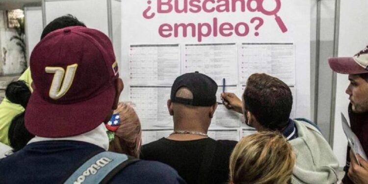 Datos de la ONU contradicen discurso criminalizador de Presidenta de Perú sobre migración venezolana