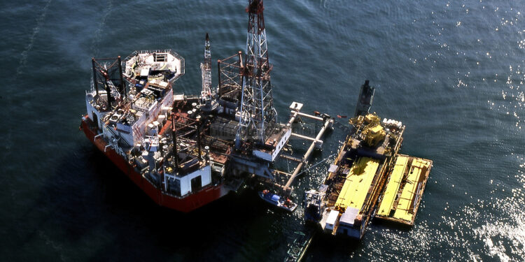 Se frena el aumento de producción petrolera planificado por Chevron en el Zulia