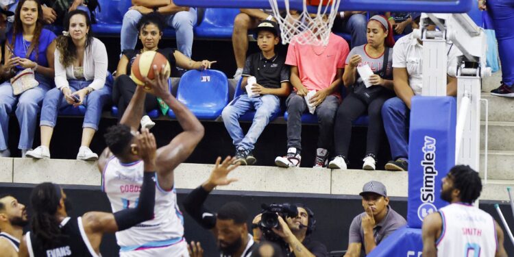 El Expreso Azul mostró su poderío en la capital frente a Broncos