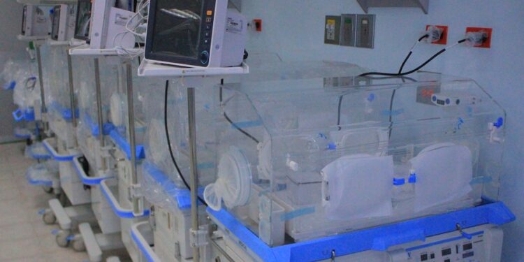 Gobernación de Carabobo entregó equipos nuevos a la Maternidad del Sur