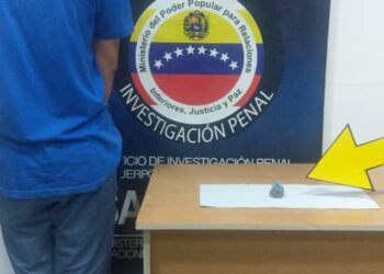 Policía Municipal de San Diego detuvo a joven por posesión de droga en El Morro II