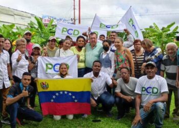 Partido Centro Democrático postula oficialmente a Pérez Vivas como candidato a la primaria de la oposición venezolana