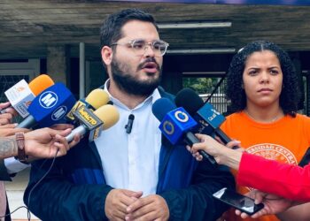 Jesús Mendoza llama a ucevistas a votar: «Seremos ejemplo de civilidad y democracia”