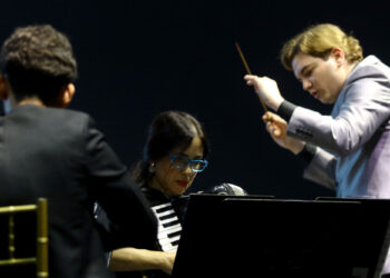 Sinfónica de Carabobo deleitó a más de mil personas con el concierto del Día de las Madres en Hesperia WTC Valencia