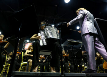 Sinfónica de Carabobo deleitó a más de mil personas con el concierto del Día de las Madres en Hesperia WTC Valencia