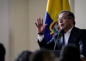 Petro reconoce independencia de Fiscalía colombiana