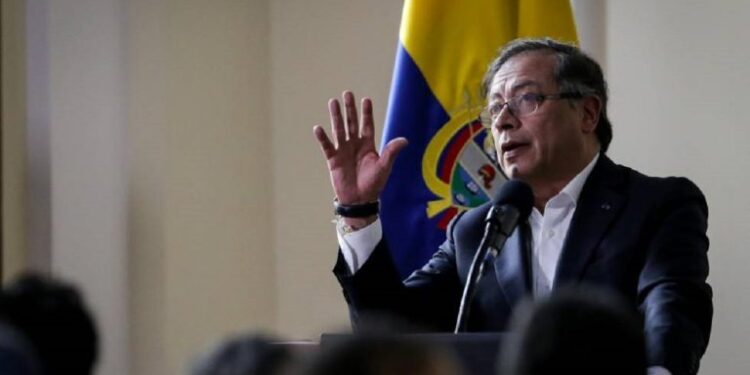 Petro reconoce independencia de Fiscalía colombiana