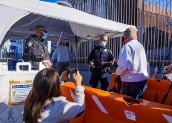 EE.UU. anuncia mejoras de aplicación móvil para tramitar citas de asilo