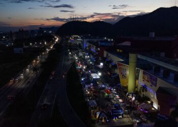 Más de 12.000 visitantes en el regreso de Motorland a Valencia