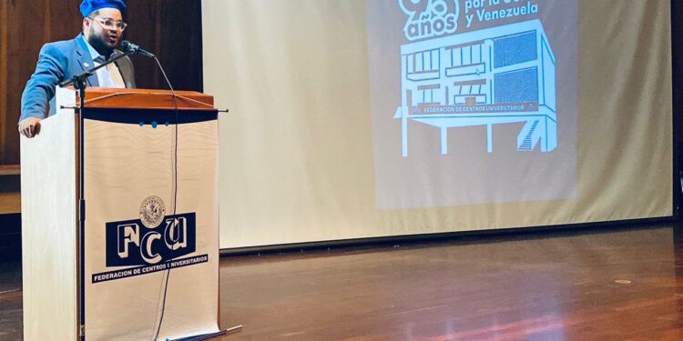 Jesús Mendoza ante renovación de la UCV: «Aquí seguirá siempre la Federación de Centros Universitarios defendiendo la autonomía y la democracia»