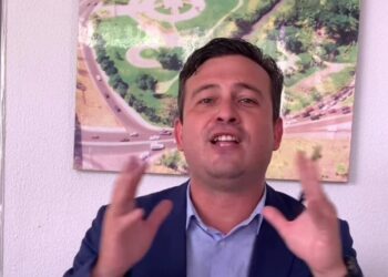 Diputado Carlos Molina reiteró colapso en la Maternidad del Sur y propuso reabrir la Maternidad Hugo Chávez en la CHET