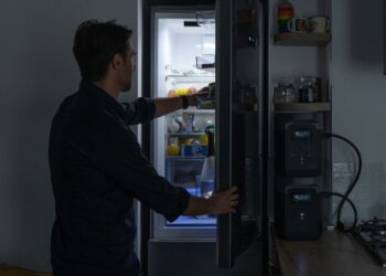 Cortes eléctricos aumentan un 14,7 % en abril, mientras la energía solar cada vez agarra más fuerza