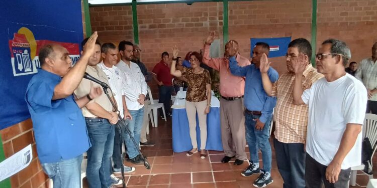 Juramentan a la Comisión Sindical y Gremial de UNT Naguanagua