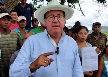 Pérez Vivas en Lara: «Vamos a hacer que la titularidad de la tierra sea para quien la trabaja»
