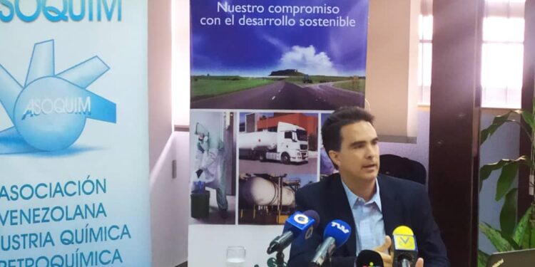 Asoquim celebra 60 aniversario: Fortalecer a la industria química y petroquímica impulsará a todo el sector manufacturero