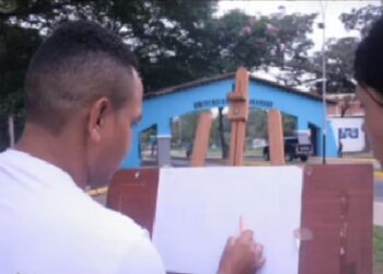 Ilustradores pintaron Arco de Bárbula durante actividad “Valencia dibujada desde tu visión”