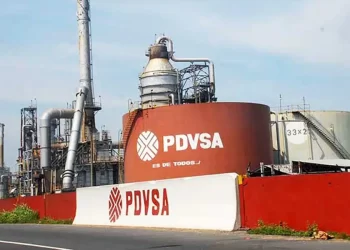 Reanudan unidad de destilación en refinería El Palito