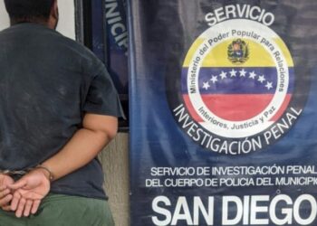 Detenido hombre por golpear a su pareja en San Diego