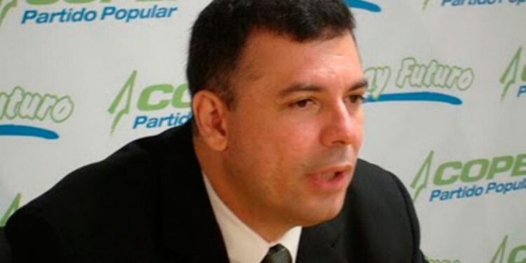 Roberto Enríquez pide a otros candidatos “bajarle dos” a polémica sobre primarias