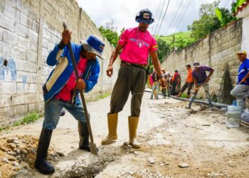 Avanzan en la construcción de acueducto en el sector Lorenzo Fernández de Naguanagua