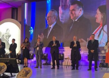 Empresarios latinoamericanos se comprometen a fortalecer la educación y cuidar el ambiente