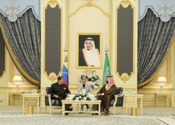Venezuela y Arabia Saudí revisan proyectos comunes en petróleo, gas y petroquímica