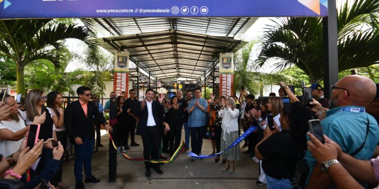 Con masiva asistencia se inauguró el 3er. Encuentro para Leer-nos en YMCA Valencia