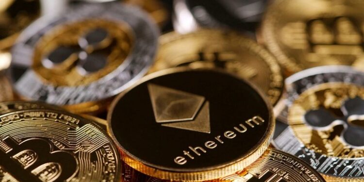 La directora del FMI pide intensificar esfuerzos para decidir sobre la moneda digital