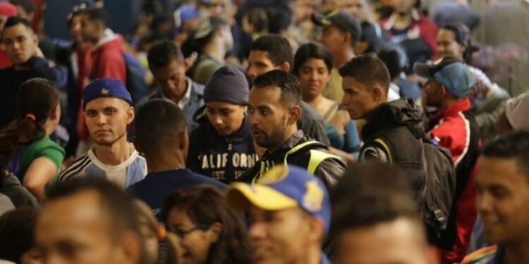 Casi 25 mil migrantes venezolanos han actualizado sus datos para votar en las primarias