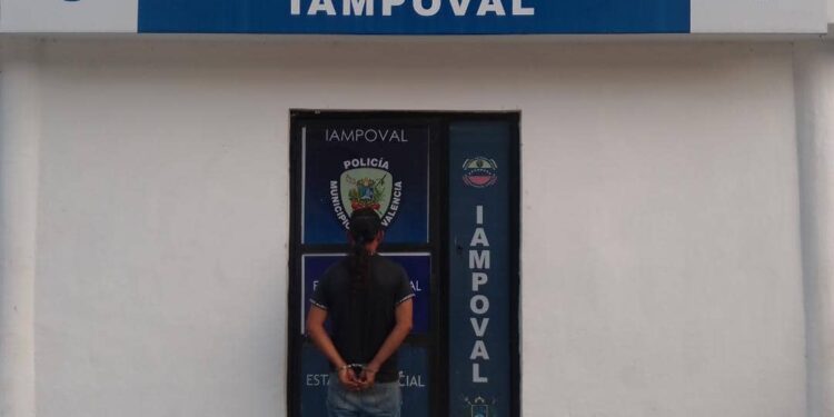 Polivalencia aprehendió a un hombre dedicado al microtráfico de drogas en la avenida Las Ferias