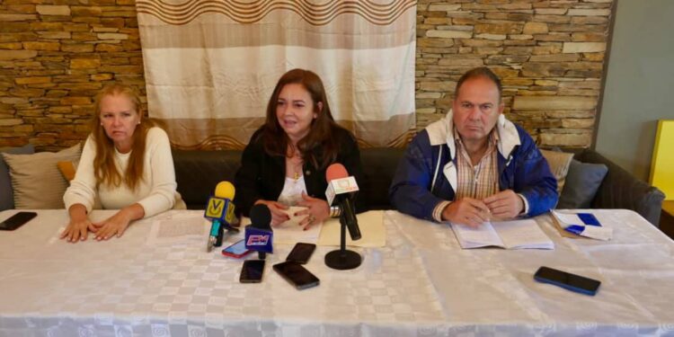 Cableoperadoras esperan acordar en mesa técnica un precio justo en el cobro por el uso de los postes de electricidad