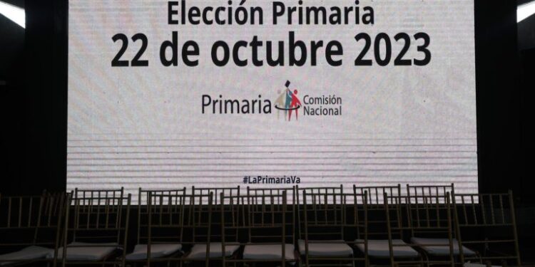 Opositores aspirantes a las presidenciales creen que primarias internas traerán unión