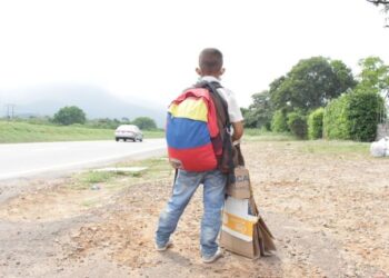 Educación y xenofobia, un desafío para la niñez migrante venezolana en Suramérica